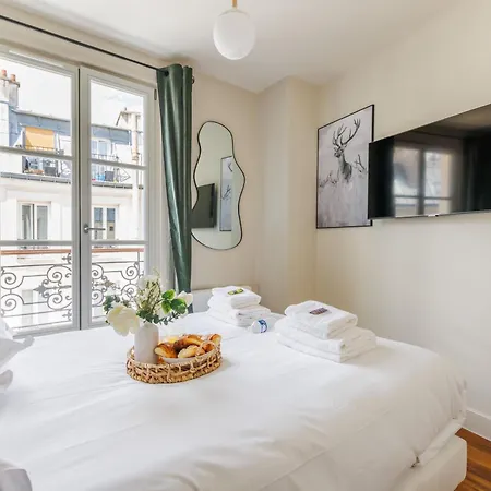 Colourful Oasis Heart Of Rive Gauche - Bon Marche Apartment