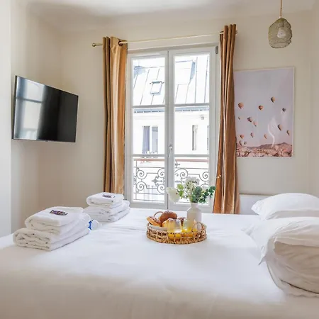 Colourful Oasis Heart Of Rive Gauche - Bon Marche Apartment Paris